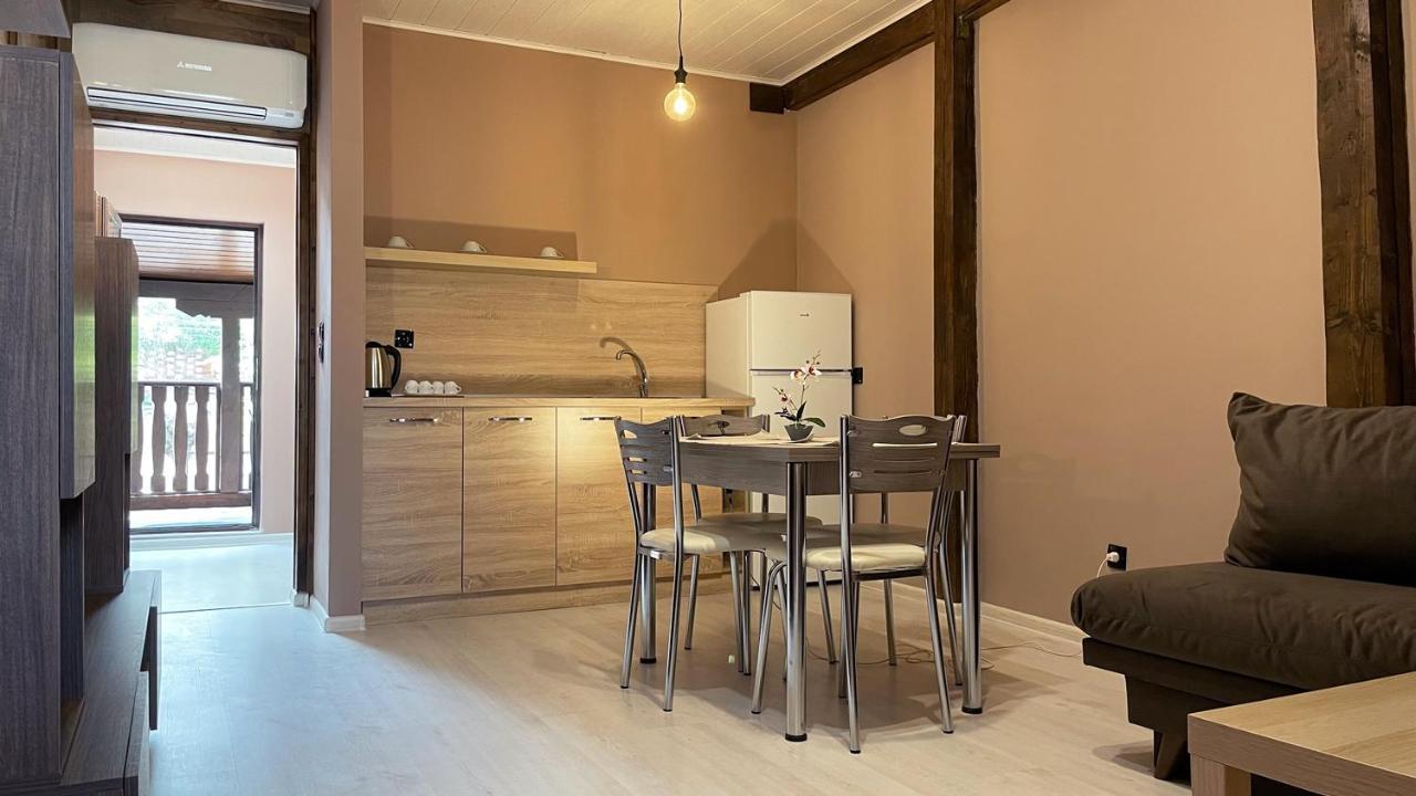 Aparthotel Апартхотел Конниците Weliko Tarnowo Exterior foto